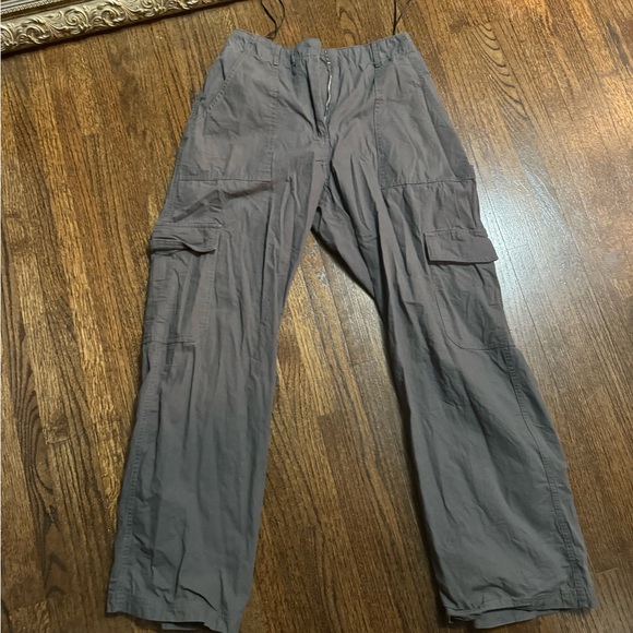 White fox know your worth cargo pants - Picture 4 of 5